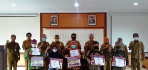 Lima Pemuda Pelopor terima Uang Pembinaan, Diskepora Provinsi Jambi : Terus Berinovasi