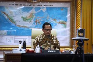 Mendagri Bahas Penundaan Pilkades