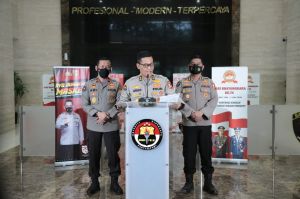 Selain Mutasi Kapolda Jambi, Kapolri Idham Aziz Juga Copot Dua Kapolda 