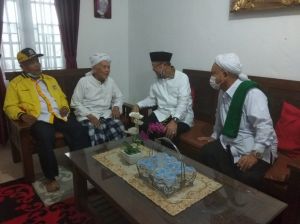 Cek Endra Dapat Restu Jadi Gubernur dari Kyai Sepuh di Muara Siau Merangin