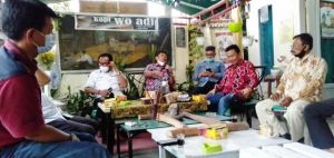 Lagi Ngopi Pagi, Milenial Jambi Berkah Serbu Syafril Nursal Ajak Diskusi
