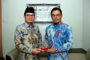 Gubernur Jambi Terima Penghargaan Peduli HAM Tiga Kali Berturut