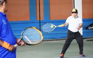 Bupati Main Tenis Bersama Ketua PA se-Jambi Barat