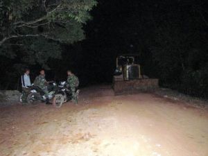 Setelah Perjalanan 5 Jam, Eskavator Diinapkan di Sungai Gelam