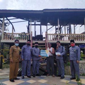 Peduli dan Gerak Cepat, Baznas Kota Jambi Bantu Korban Kebakaran di Sebrang