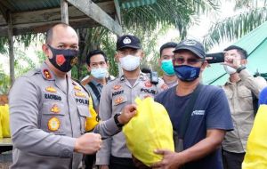 Kapolda Jambi Apresiasi Masyarakat Desa Muntialo Sigap Cegah Karhutla