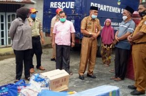 Pjs Sekda Santuni Korban Kebakaran di Lorong Kampar