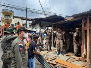 Pasar Kito Pasir Putih Kota Jambi Ditertibkan, Alat Berat Diterjunkan