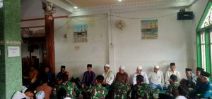 Satgas TMMD Berbaur Bersama Warga Ikuti Peringatan Israk Mikraj