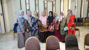 Bupati Masnah Datang, Emak-emak Sungai Terap Minta Dibangun Tower