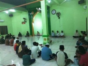 Prada Adrian Pimpin Pembacaan Yasin di Masjid Raudatul Hasanah