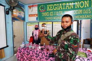 Kopda Sisrihadi Bantu Perkenalkan Pupuk Racikan ke Warga