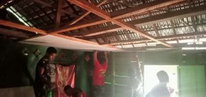 Bedah Rumah, Satgas Mulai Pasang Plafon