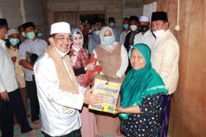 Safari Jumat di Dusun Mudo, Bupati Sampaikan Khutbah dan Bantuan Sembako