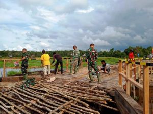 Jembatan Yang Dibangun Dipercantik dengan Dicat