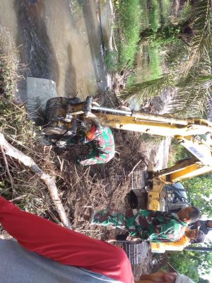 Target Selesai, Satgas TMMD Tetap Pasang Gorong-gorong Demi Hubungkan 2 Desa