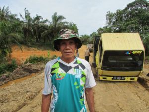 Puas dengan Hasil Jalan TMMD, Warga: Bangga Pernah Ikut Membangun Bersama Satgas