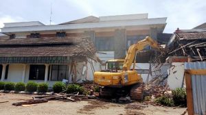 Renovasi Gedung, Sembilan Bulan Kedepan DPRD Kota Jambi Ngantor Di Ratu Residance