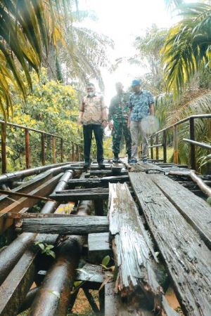 Tinjau Lokasi TMMD, Wabup Hairan : Peningkatan Jalan Untuk Kesejahteraan Masyarakat