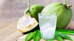 Ramadan, Buka Puasa dengan Air Kelapa dan Nikmati Khasiatnya
