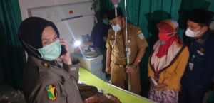 Bersama Wawako Dr Maulana, BAZNAS Kota Jambi Serahkan Bantuan Berobat Ibu Korban KDRT