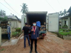 Bulan Puasa, DPC GMNI Jambi Salurkan Sembako Kepada Masyarakat