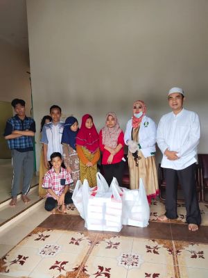 ISMI Jambi Bagikan Al-Qur'an ke Sejumlah Pondok Pesantren Dan Panti Asuhan 
