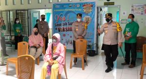 Kapolda Jambi Pantau Pelaksanaan Vaksinisasi di Sejumlah Tempat 