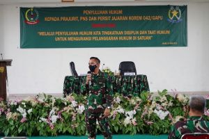 Korem 042/Gapu Terima Penyuluhan Hukum, Danrem : Hindari Pelanggaran dan Taati Hukum