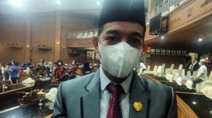 Aidi Hatta Resmi Jadi Anggota DPRD Gantikan Fathuri