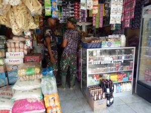 Sejak TMMD di Desa Bukit Beringin, Warung Mbak Isti Mendadak Ramai
