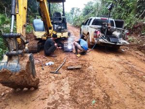 Alat Berat Ngambek, Satgas TMMD Datangkan Mekanik ke Desa Bukit Beringin