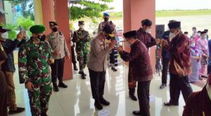 Tiba di Jambi, Danrem Sambut Kedatangan Gubernur Jambi Al Haris dan Wagub Abdullah Sani