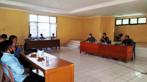 Kapolsek Tabir MInta Tim Satgas Covid 19 Jangan Lengah Berikan Himbauan