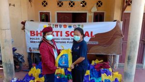 PMKRI Cabang Jambi Berbagi Sembako Bantuan PPKM ke Masyarakat