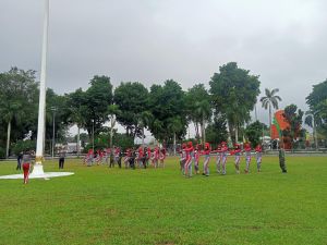 Jelang HUT RI, 56 Calon Paskibra Kota Jambi Latihan Di Lapangan Kantor Walikota