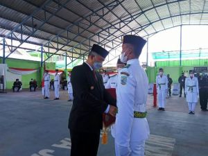 Fasha Kukuhkan 56 Anggota Paskibra Kota Jambi