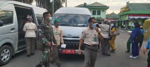 Korem 042/Gapu Berangkatkan 23 Orang Nakes Bantu Percepatan Vaksinasi di Tanjab Timur