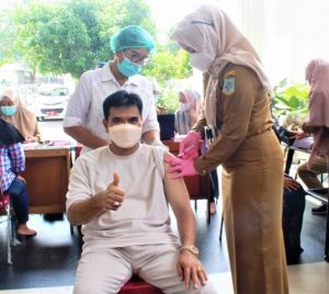 Ketua DPD Gerindra Provinsi Jambi SAH Gelar Vaksinasi Covid-19 Untuk Masyarakat