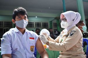 Serbuan Vaksinasi Korem 042/Gapu Sasar Pelajar, Danrem: Sudah Divaksin Jangan Abai Prokes