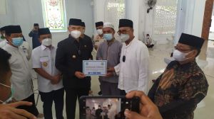 Fasha Berikan Hadiah Kepada Masjid Teladan Di Kota Jambi