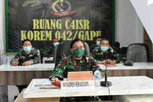 Tingkatkan Pengetahuan Wasrik, Staf Perencana Korem 042/Gapu Bimtek Survey Online 