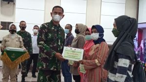 Kodim 0415/Jambi Berikan BTPKLW Pada 2700 Pedagang Di Kota Jambi