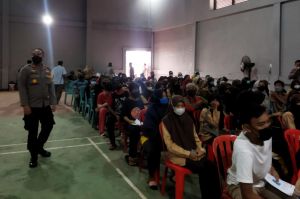 Tekan Sebaran Covid-19, Polres Tanjabbar Genjot Vaksinasi Kalangan Remaja