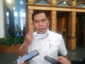 Ketua Fraksi PAN Berganti, Rusli Diganti Fadli Sudria