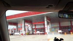 Warga Kota Jambi Keluhkan Sulitnya Dapatkan BBM