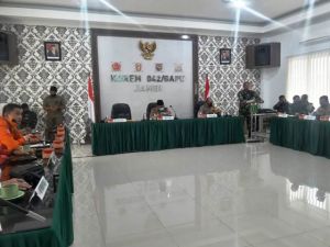 Danrem 042/Gapu Ikuti Rapat Evaluasi Penanggulangan Karhutla di Provinsi Jambi 