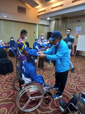 Wagub Abdullah Sani Lepas Kontingen Peparnas Jambi