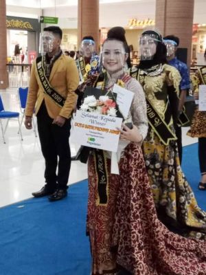 Dhea Tivani Rebut The Winner Duta Batik Jambi
