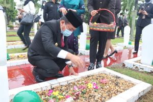 Peringati Hari Pahlawan, Gubernur Jambi : Lawan Kemiskinan dan Covid-19